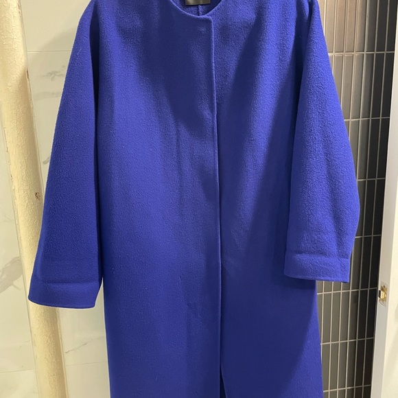 Theory Collarless 90% Wool 10% Cashmere Coat - Picture 2 of 5